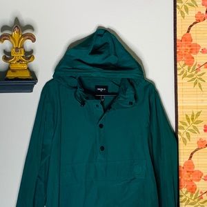 Green Pull over